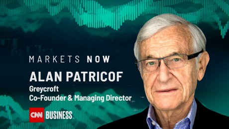 Don&#39;t bet against Apple, says tech investing legend Alan Patricof