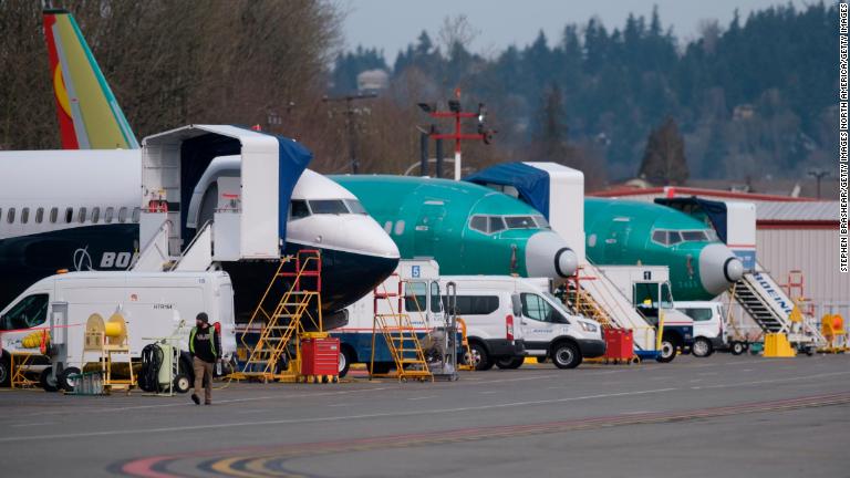 Así es el simulador de entrenamiento para el avión Boeing 737 MAX 8 - CNN  Video