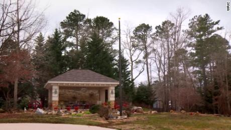 Vietnam veteran Richard Oulton has been trying to get permission for a flagpole at his home since 1999.