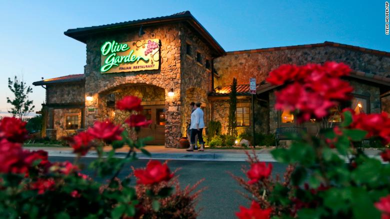 Olive Garden Owner Posts Solid Jump In Sales Cnn