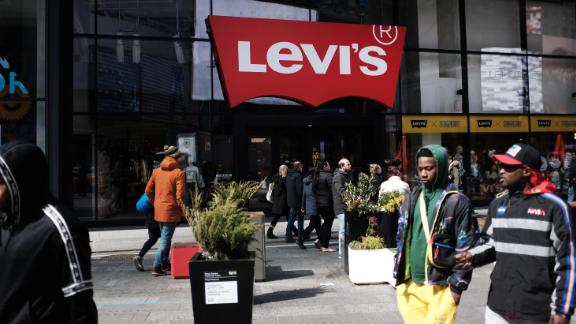 the ceo of levi strauss on leading an iconic brand back to growth