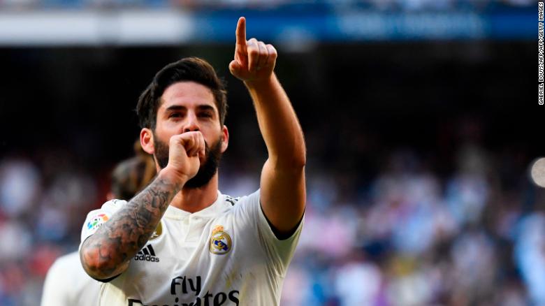 Real Madrid&#39;s Spanish midfielder Isco celebrates his goal during the Spanish league football match between Real Madrid CF and RC Celta de Vigo at the Santiago Bernabeu stadium in Madrid on March 16, 2019. (Photo by GABRIEL BOUYS / AFP)        (Photo credit should read GABRIEL BOUYS/AFP/Getty Images)