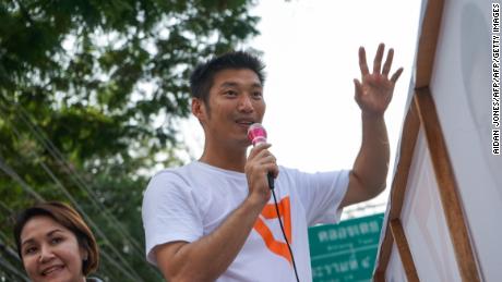 Thai political party &#39;Future Forward&#39; leader Thanathorn Juangroongruangkit campaigning in  Bangkok on March 3, 2019.