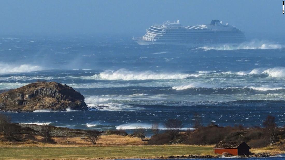 Helicopters Being Used To Rescue Passengers From Ship Cnn Video