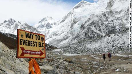 Shane Williams: Ex-rugby international braced for world record attempt on Mount Everest