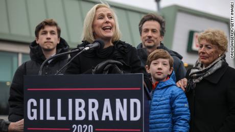 Gillibrand releases tax returns, challenges other 2020 Democratic candidates to do the same