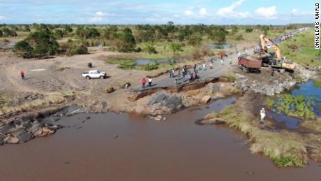 Dramatic drone footage reveals Cyclone Idai&#39;s devastating power