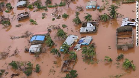 After Cyclone Idai, climate chief warns of more extreme weather