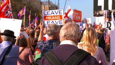 Brexit supporters march to Parliament to send message