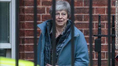 Brexit debate on ruling out no-deal as Theresa May holds crisis talks