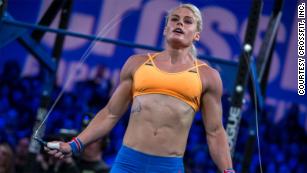 Sara Sigmundsdottir: 2016 CrossFit Games Climbing Snail