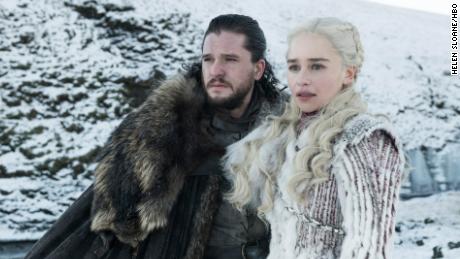 Kit Harington, Emilia Clarke in &#39;Game of Thrones&#39;