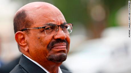 Sudan&#39;s President Omar al-Bashir looks on as he receives his Egyptian counterpart at Khartoum International Airport outside the Sudanese capital on October 25, 2018. (Photo by ASHRAF SHAZLY / AFP)        (Photo credit should read ASHRAF SHAZLY/AFP/Getty Images)