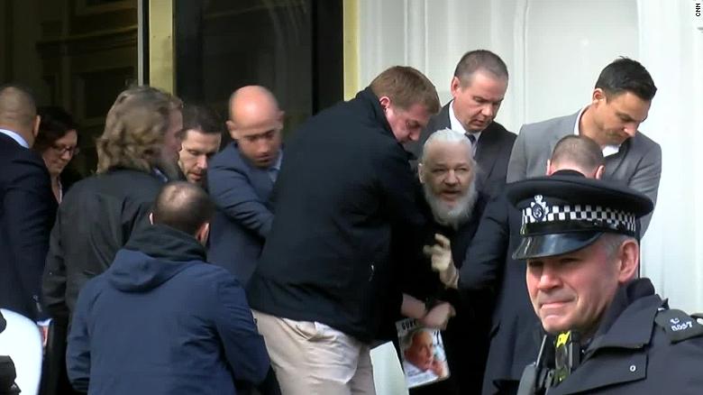 Video shows arrest of Assange