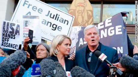 WikiLeaks&#39; editor-in-chief Kristinn Hrafnsson, right, and barrister Jennifer Robinso, centeer, address the media outside Westminster Magistrates&#39; Court in London.