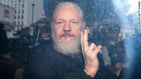 Julian Assange Fast Facts
