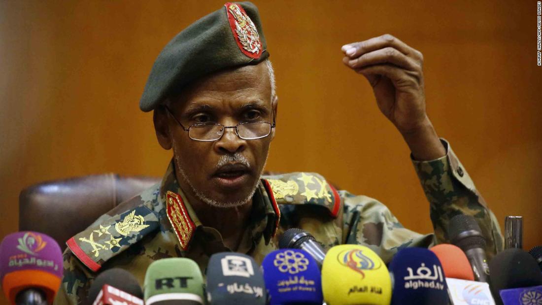 Lt. Gen. Omar Zain al-Abdin, head of the Sudanese military council&#39;s political committee, addresses journalists in Khartoum on April 12, one day after Bashir was ousted.