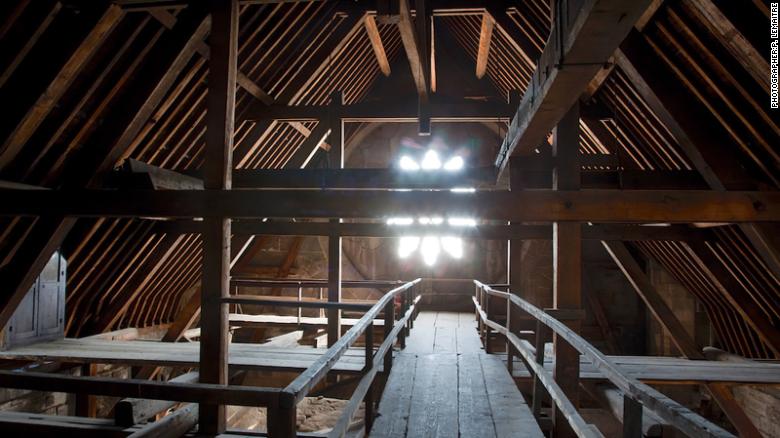 The cathedral&#39;s ceiling contains thousands of oak beams, some of which date as far back as the 12th century.