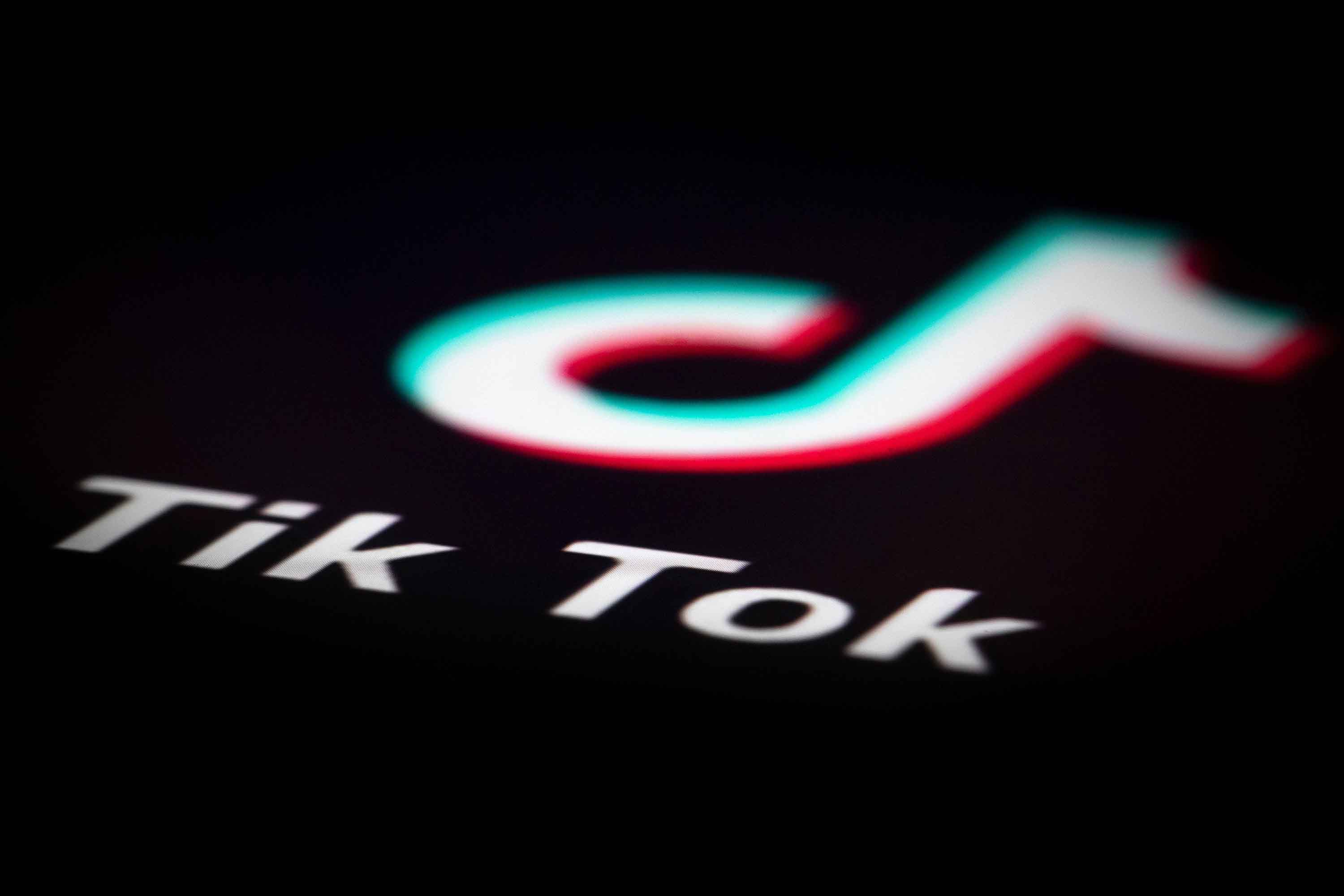 Tiktok Owner Bytedance Hits 1 Billion Active Users Cnn Business