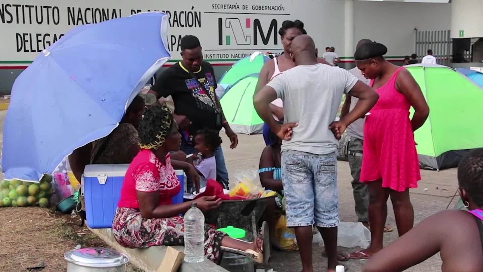 Migrantes provenientes de frica se unen a la caravana en busca de asilo en M xico