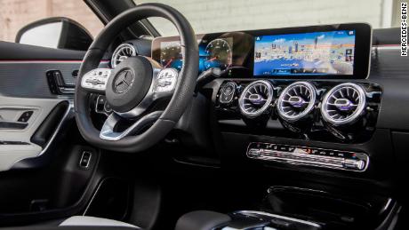 WardsAuto touted the functionality of Mercedes&#39; new MBUX interface in the A220 sedan.