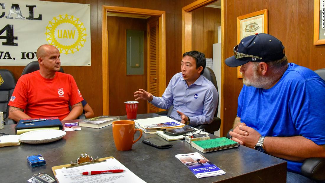 Yang meets with union leaders in Iowa.