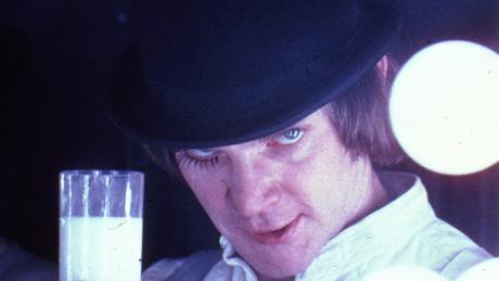 A Clockwork Orange, directed by Stanley Kubrick (1970-71; GB/United States). Alex DeLarge (Malcolm McDowell) in the Korova Milkbar.