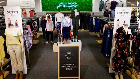 Kohl&#39;s is testing new outfit bars near the entrance of 50 stores in Philadelphia and Chicago in a play for Millennial shoppers.
