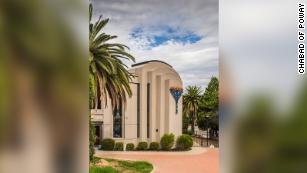 Συγκρότημα Chabad βρίσκεται στο Poway, βόρεια του Σαν Ντιέγκο.