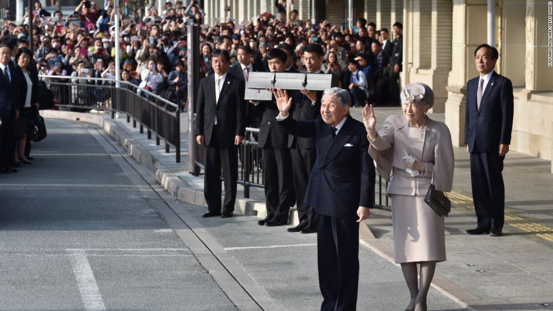 Akihito and Michiko wave after visiting the Jingu shrine in Ise, Japan, in April 2019.