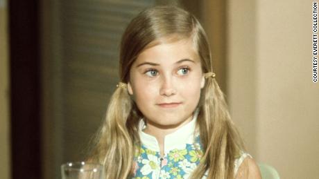 Maureen McCormick is not happy with anti-vaxers using &#39;Brady Bunch&#39; clip for their cause 