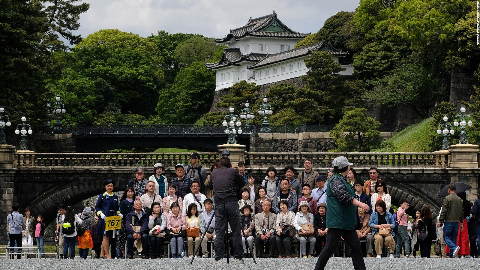 Tokyo S Imperial Palace Your Guide To Visiting Japan S Royal Residence Cnn Travel