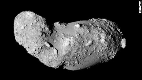 Water is found in samples from the surface of an asteroid 