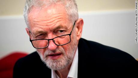Jeremy Corbyn threatens no-confidence vote to stop no-deal Brexit