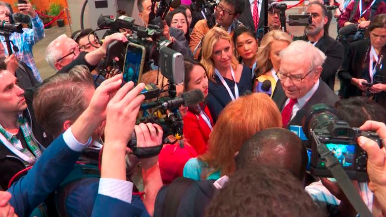 Warren Buffett wants to fix the healthcare system