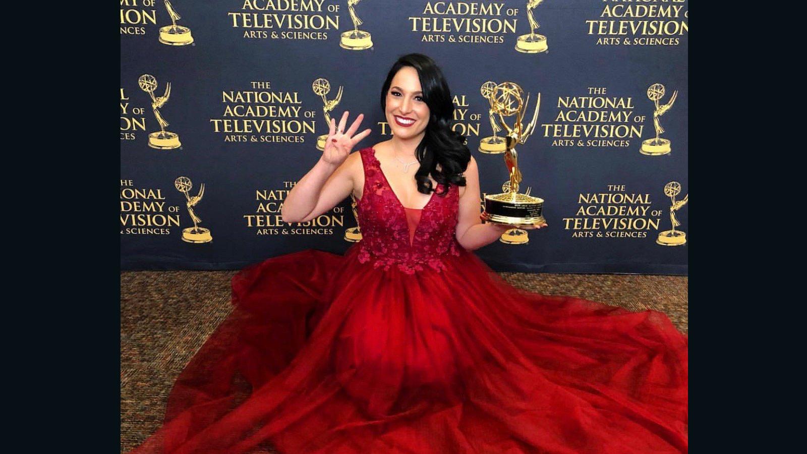 Alejandra Oraa Se Lleva El Premio Emmy A La Mejor Presentadora En ...