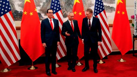 China threatens retaliation over Trump&#39;s new tariffs