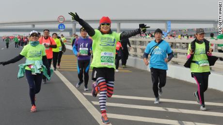Chinese marathon official directs race winner the wrong way
