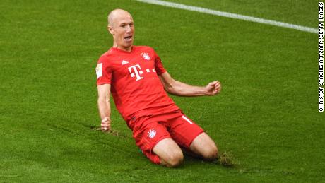 Arjen Robben celebrates his goal in his final game for Bayern Munich.