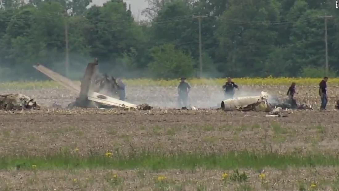 Plane crashes after taking off from Indianapolis airport, killing two