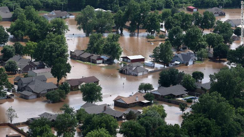 Large areas of the central US are under water -- and the threat isn't ...