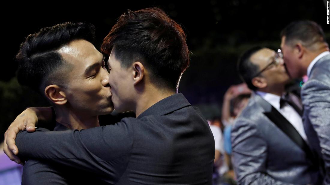 Taiwan's first mass gay wedding