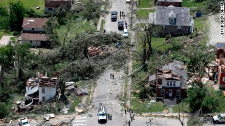 Central US reels from week of deadly weather
