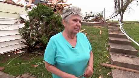 &#39;Somebody was watching over us,&#39; says Kansas woman who survived tornado 