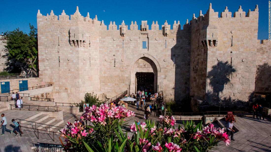 &lt;strong&gt;Damascus Gate:&lt;/strong&gt; Many visitors enter the Old City here.