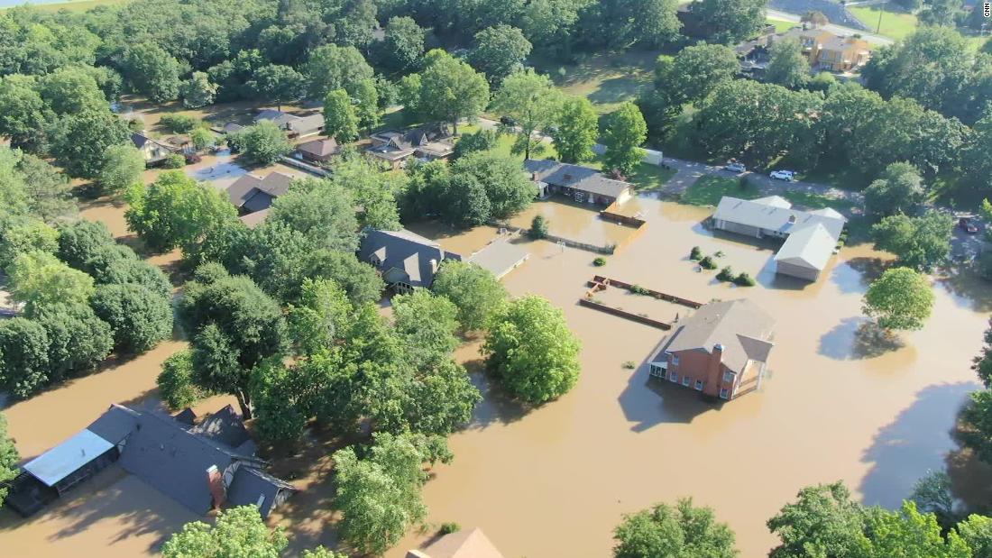 Arkansas and Mississippi rivers' levees breached, threatening ...