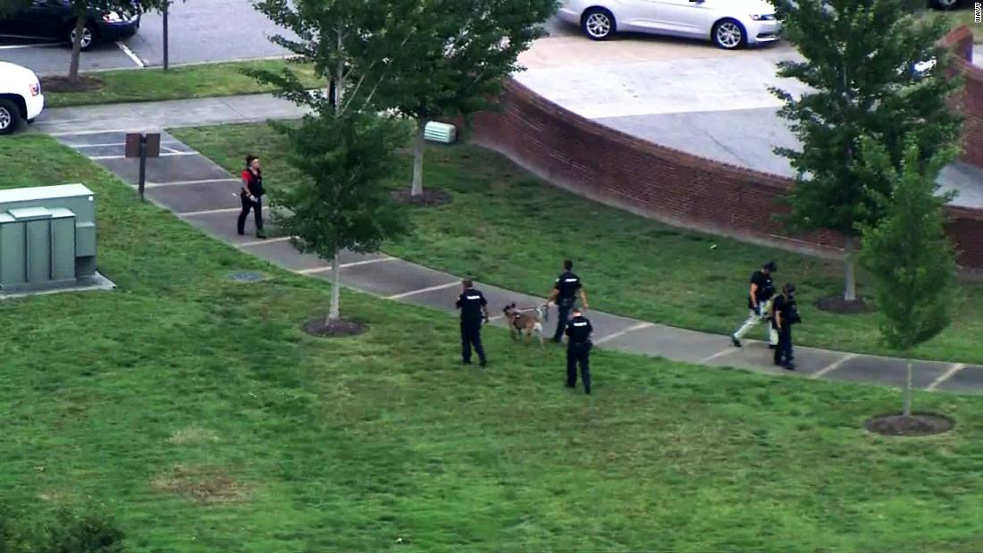 Harrowing photo captures shock of Virginia Beach mass shooting CNN Video