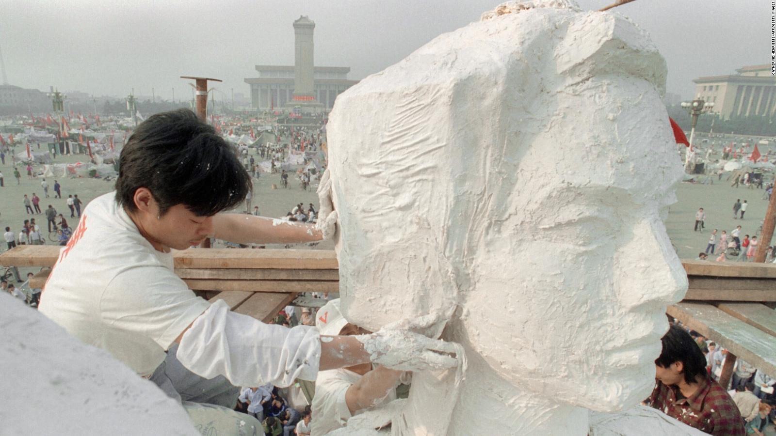 Tiananmen Square How The Goddess Of Democracy Became A Symbol Of Resistance Cnn Style