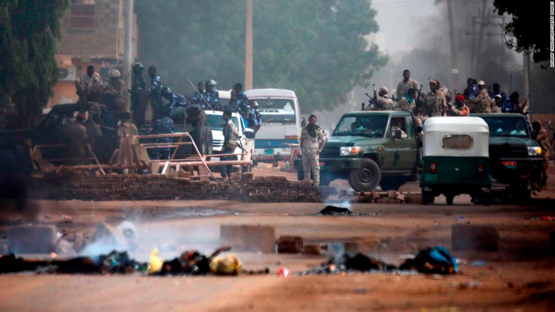 Sudanese forces are deployed around Khartoum&#39;s army headquarters on June 3.