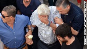 Mourners line streets of Utrera for José Antonio Reyes' funeral